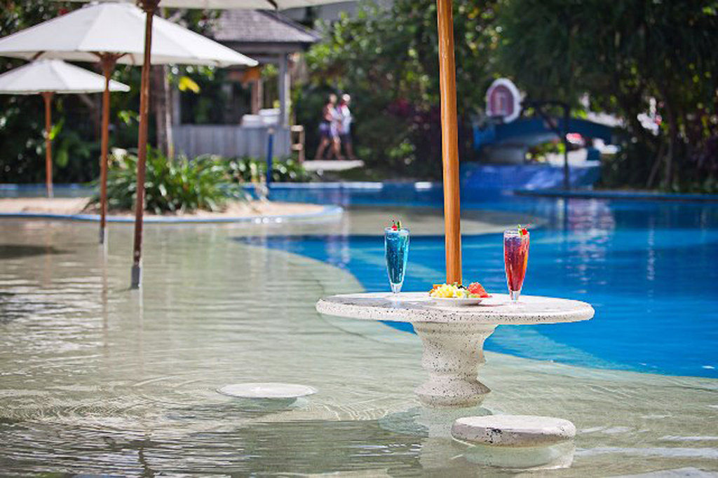 Blu-zea By Double-six Resor Seminyak (Bali)